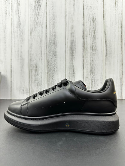 Alexander McQueen All Black