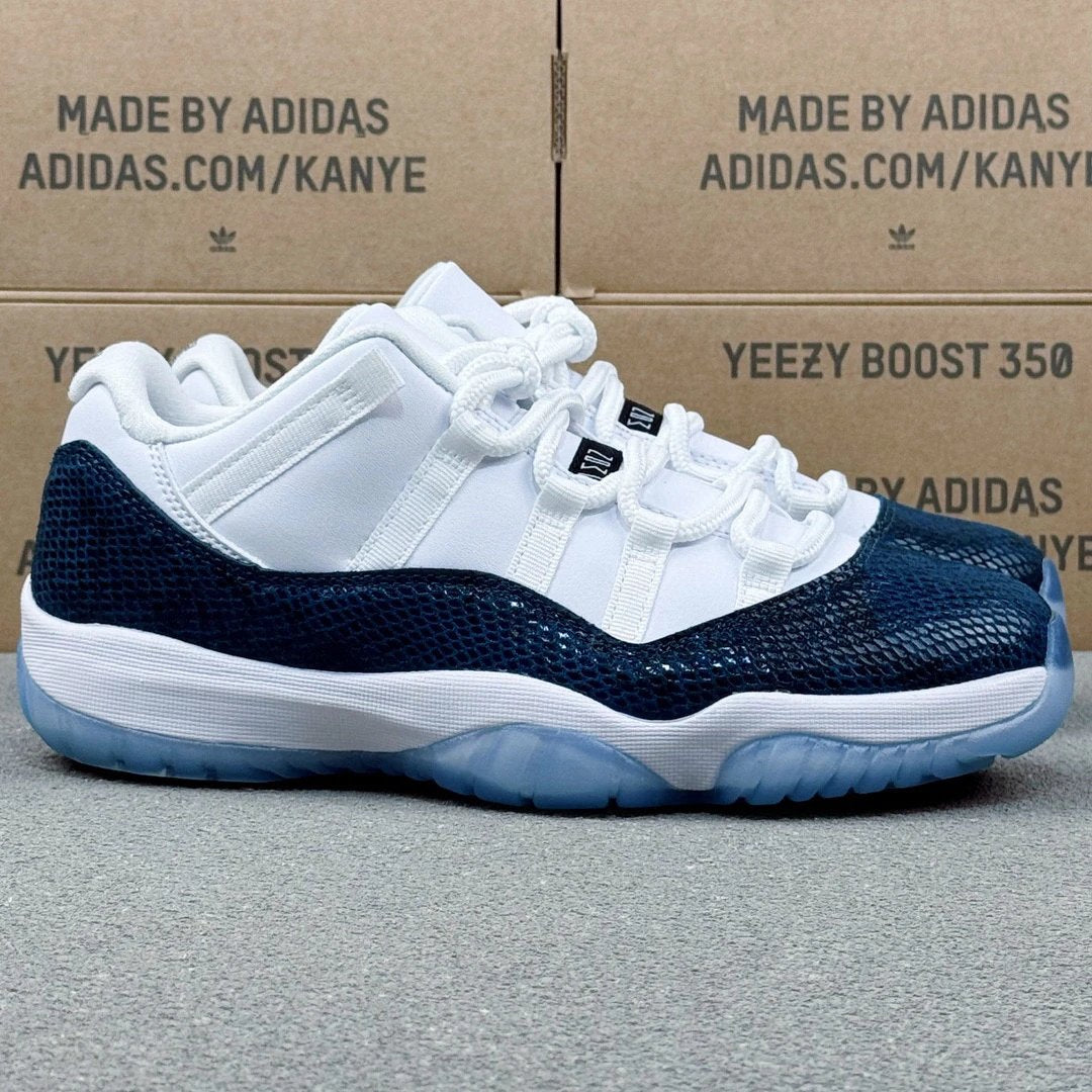 AJ11 Low Shake Navy