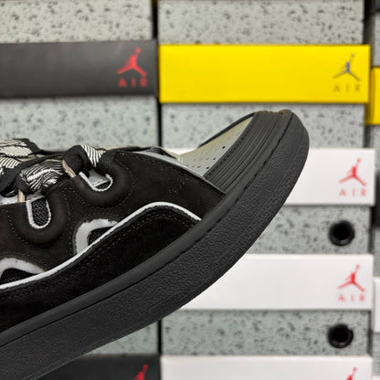 Curb Black