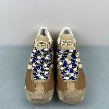 AD COUNTRY OG Mesa Easyel White