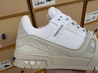 Trainer Beige and White