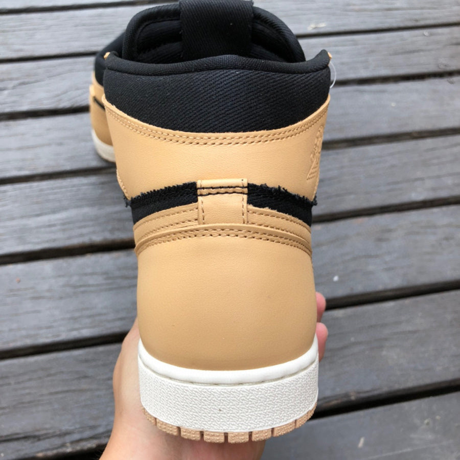 AJ1 High Retro OG Beige