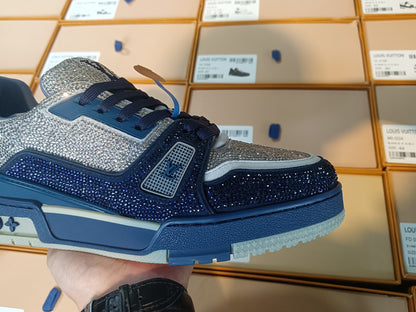 Trainer Blue