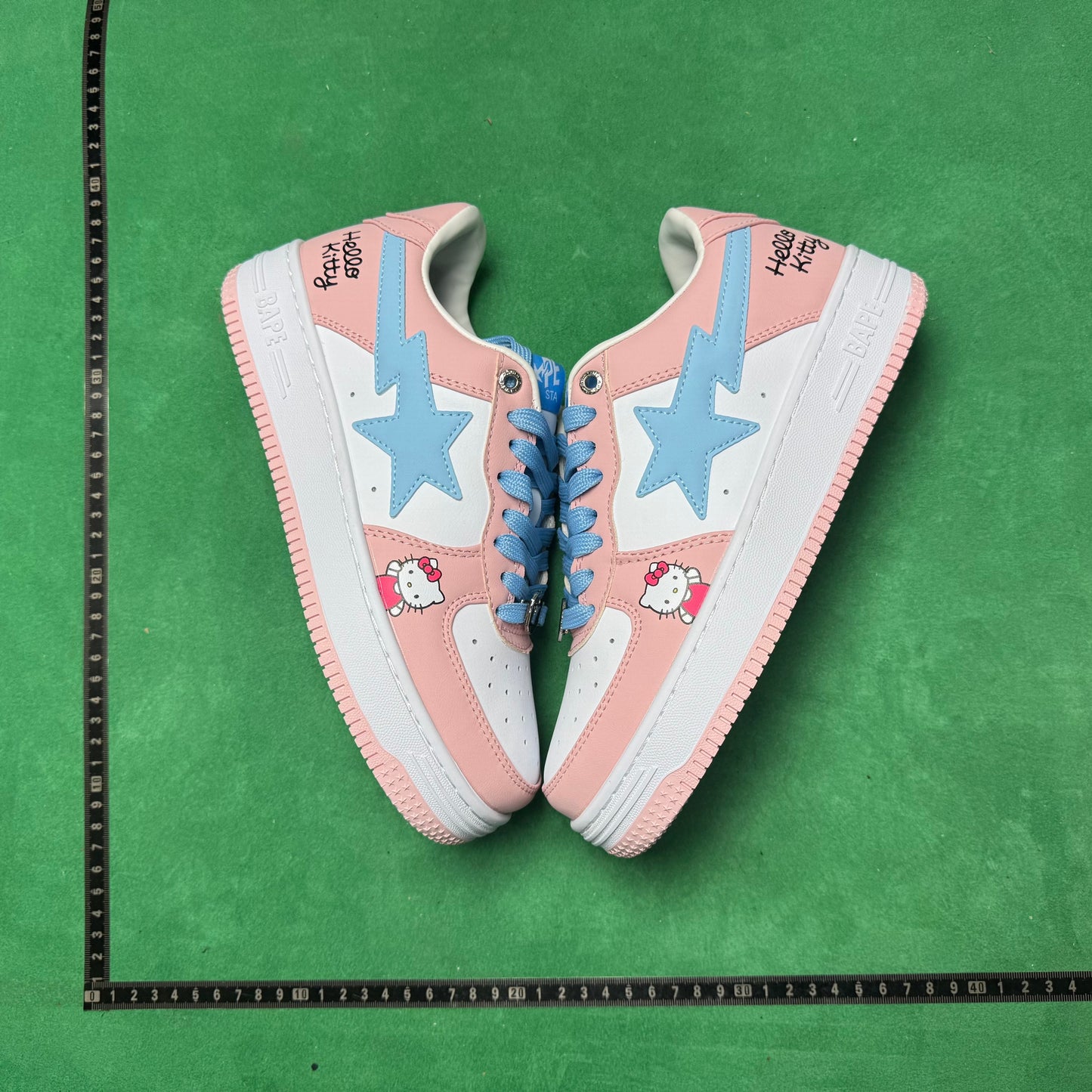 Bape STA Low Hello Kity
