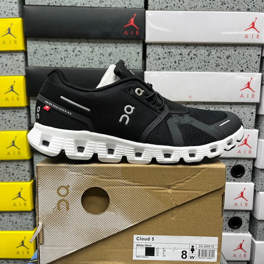 Cloud 5 Black White