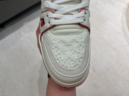 Trainer White and Red