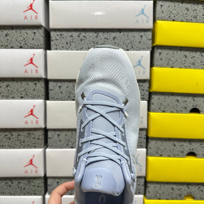 On Running Cloudtilt Remix Light Blue