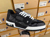 Trainer Black