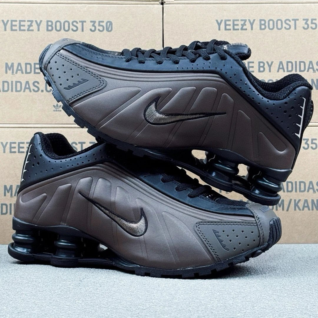 Shox R4 Martine Rose