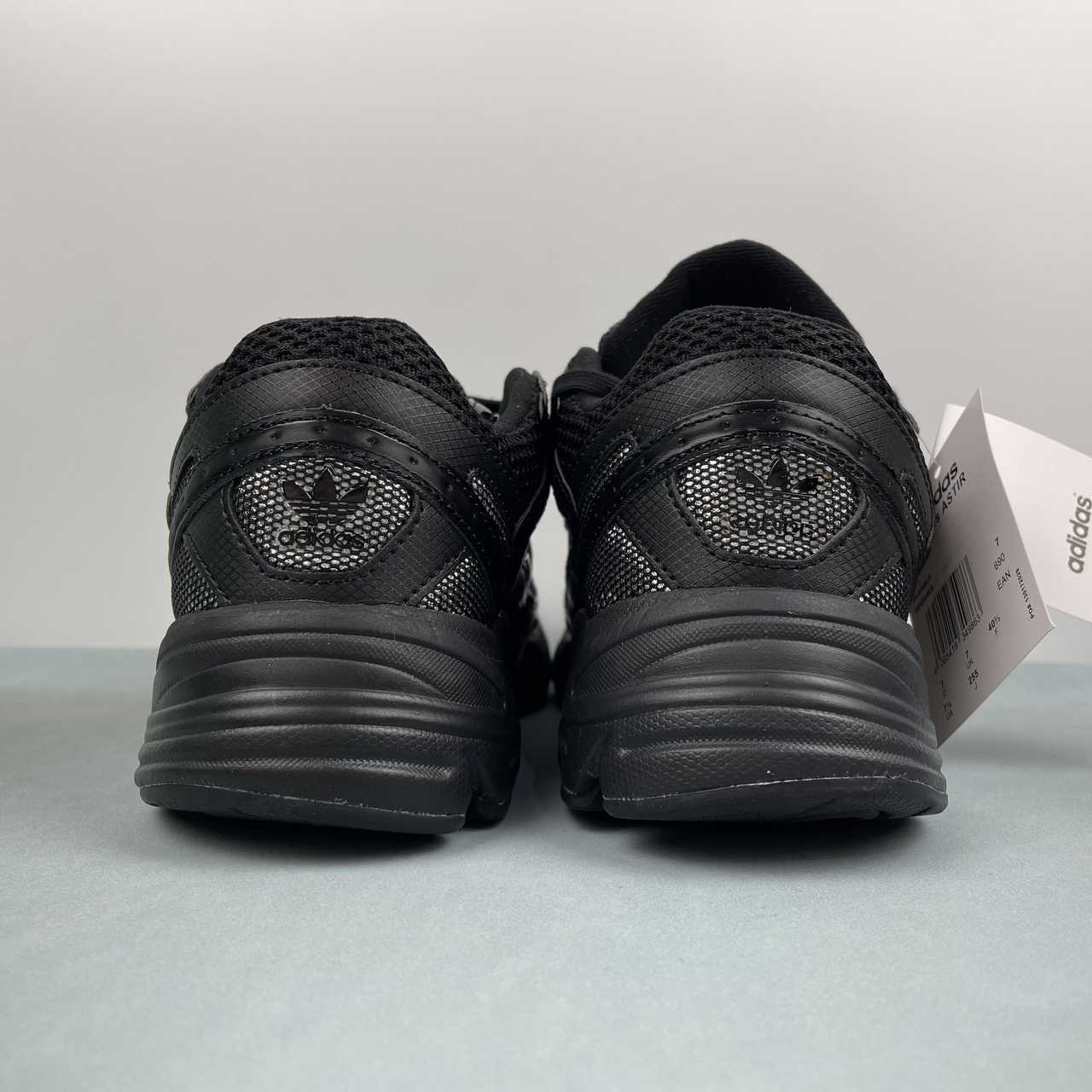 AD ASTIR Black