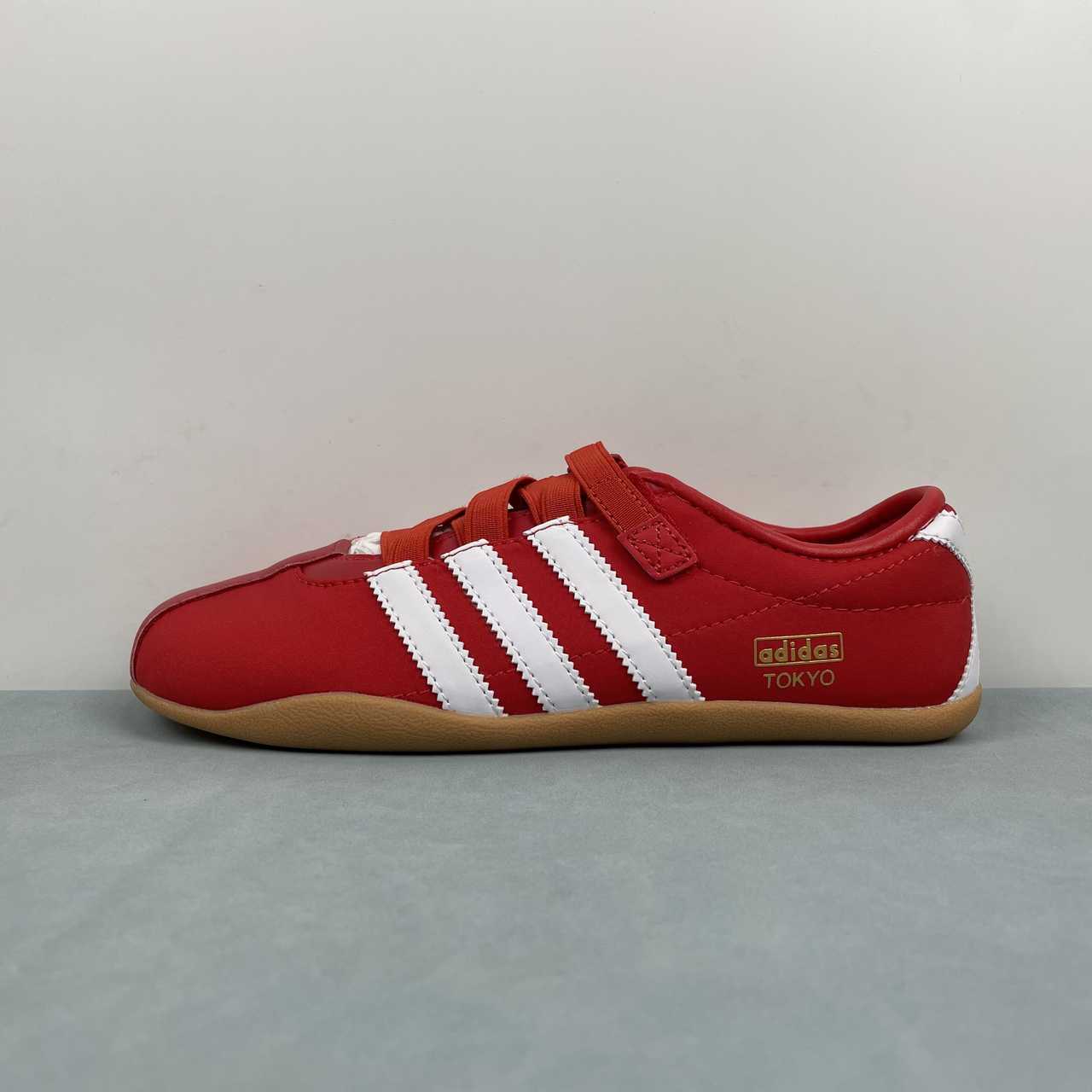 AD TOKYO Red White