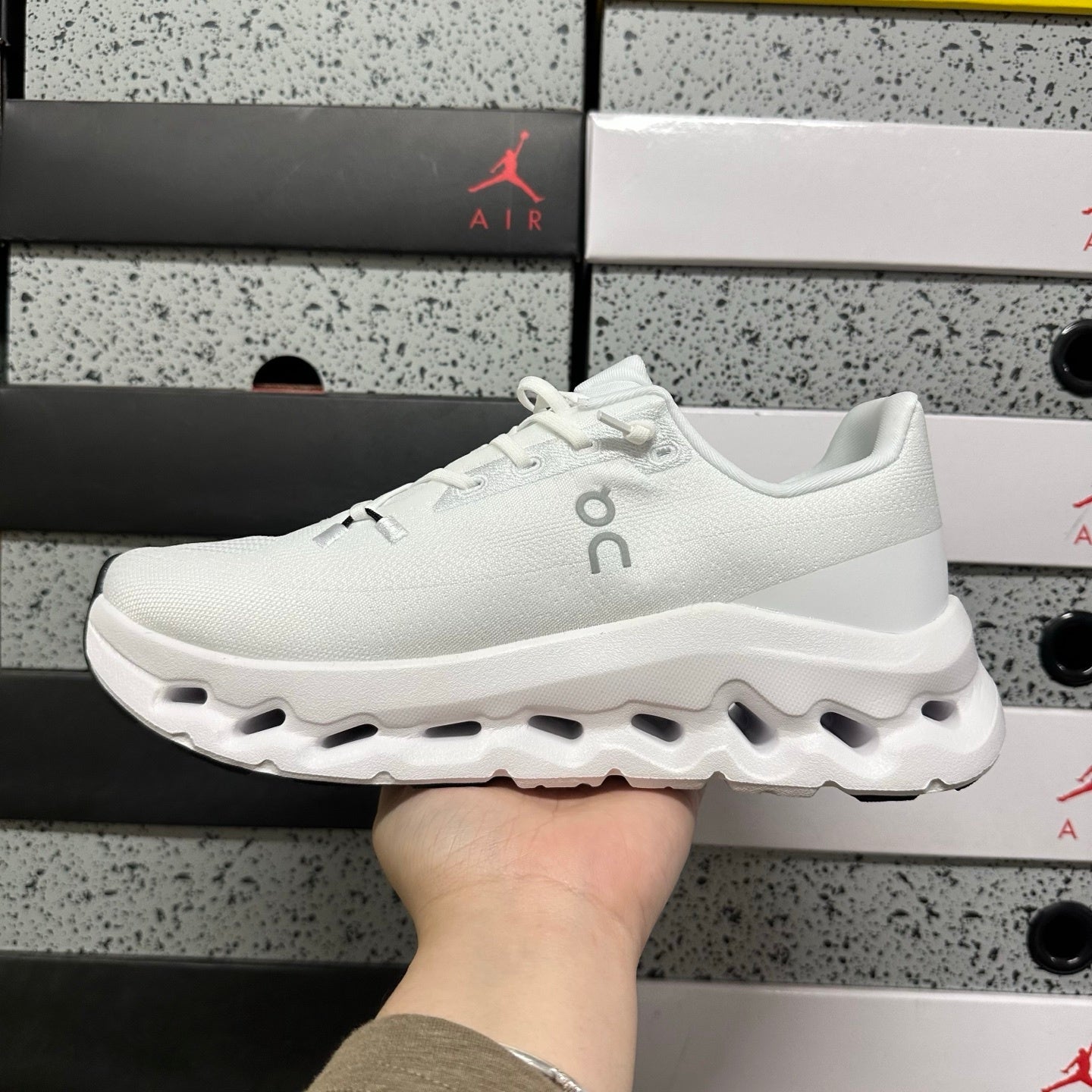 On Running Cloudtilt Remix Swiss Olympic Undyed White