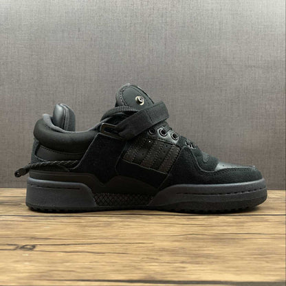 AD Bad Bunny Forum All Black