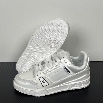 Trainer White