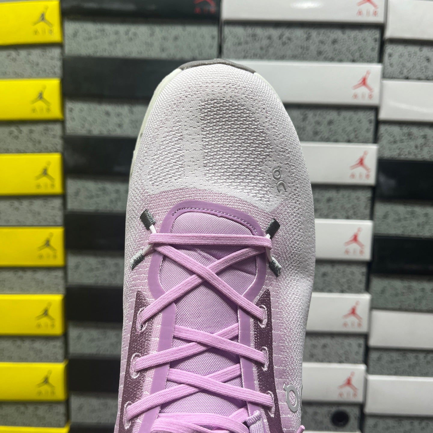 On Running Cloudtilt Remix Light Pink Grey