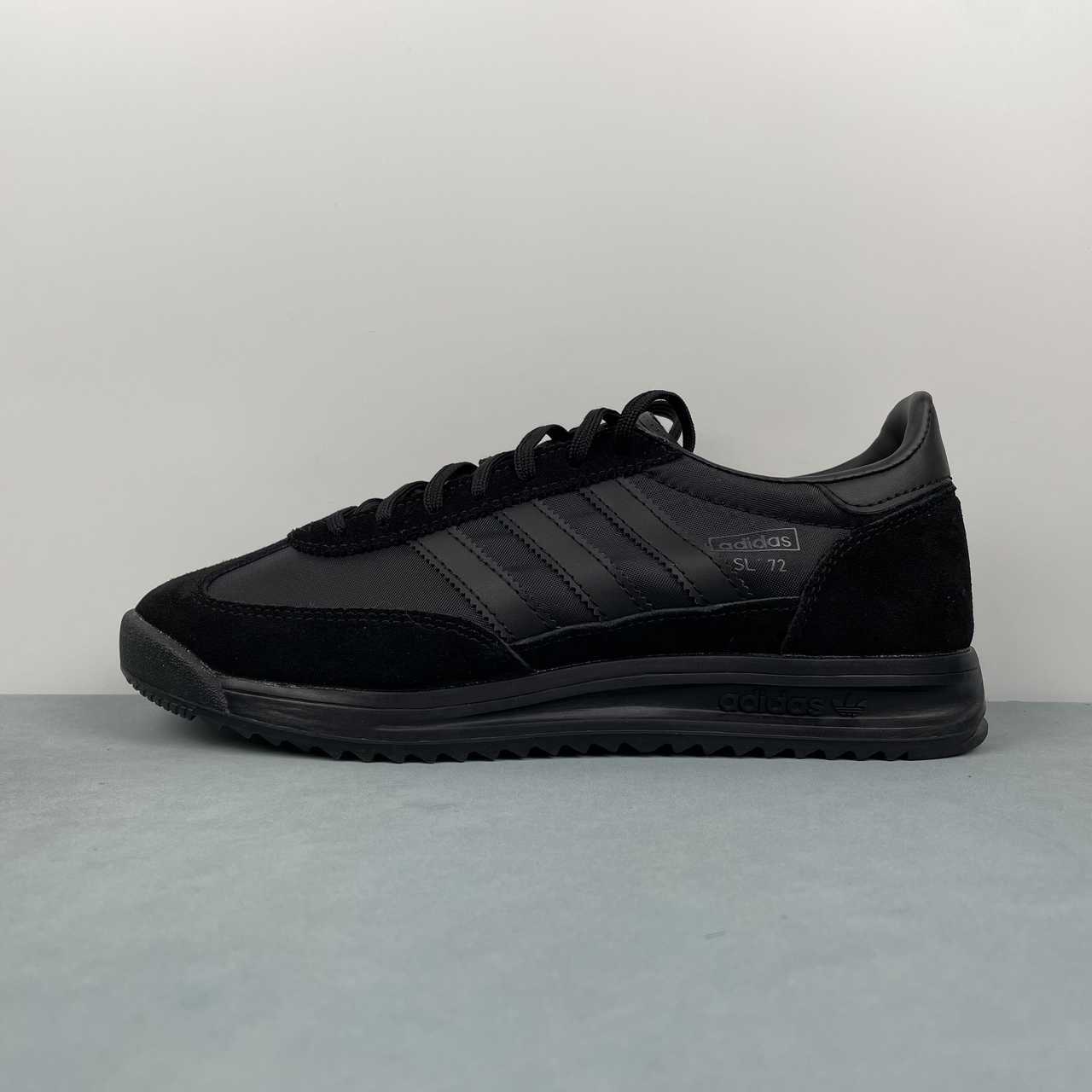 AD SL All Black
