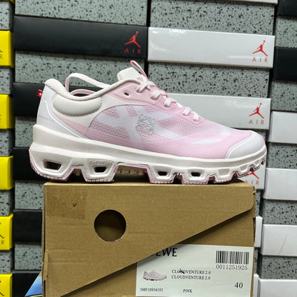 Cloudtilt Loewe Pink