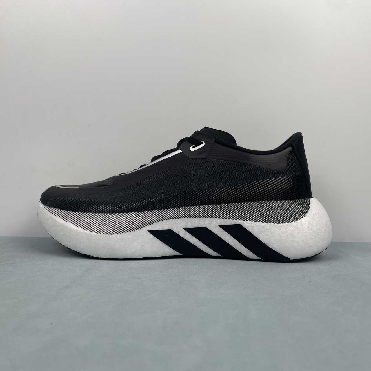 HYPERBOOST EDGE Black White