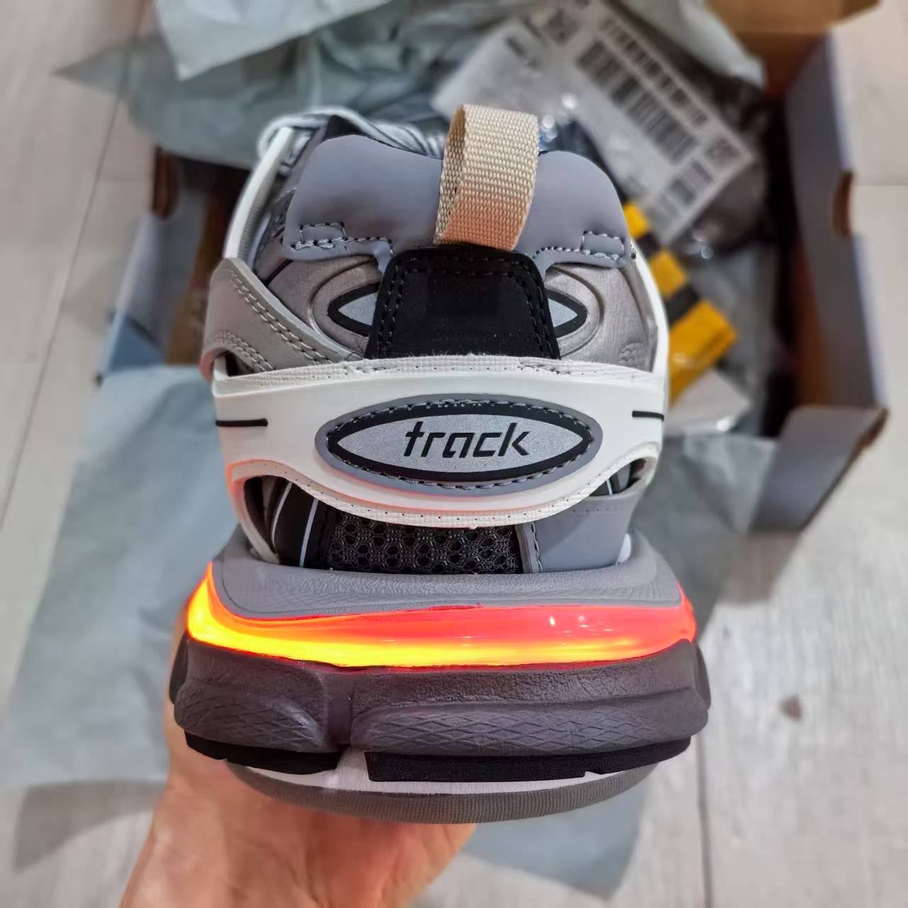 BLG Track Led White Grey
