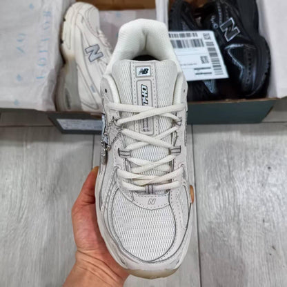 740 Creme