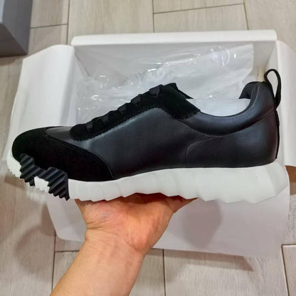Hermes Preto