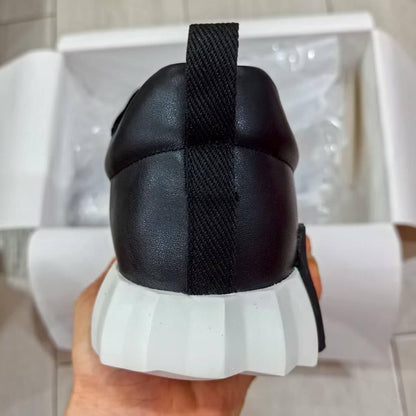 Hermes Preto