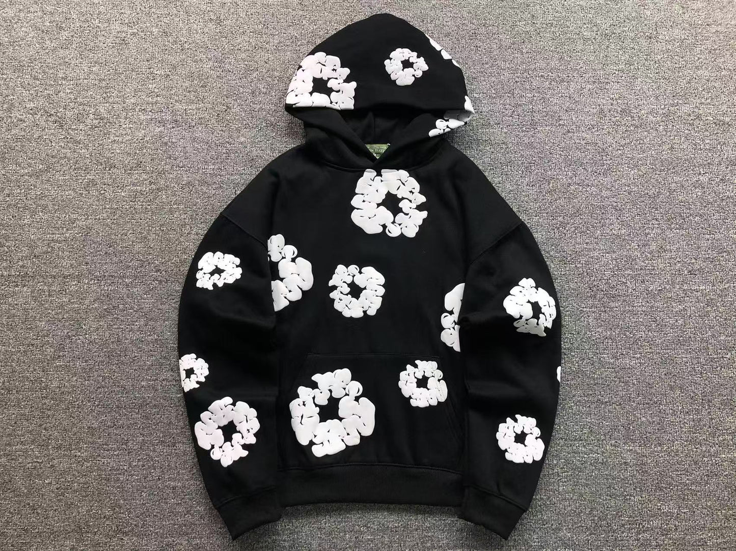 DT Flowers Black and White