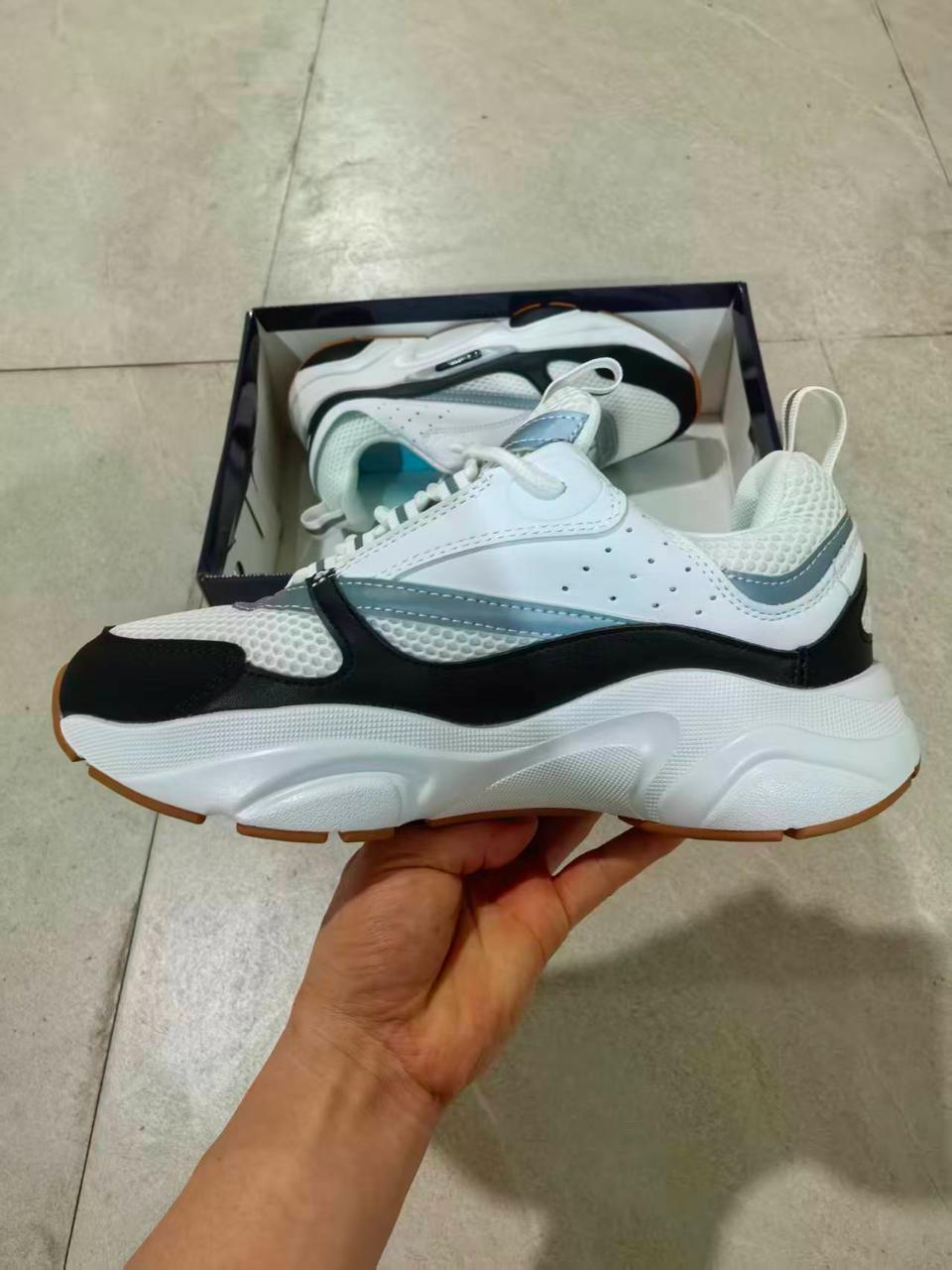 B22 White Blue and Black