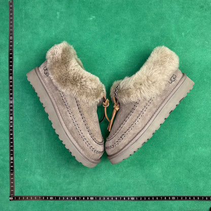 TT UGG
