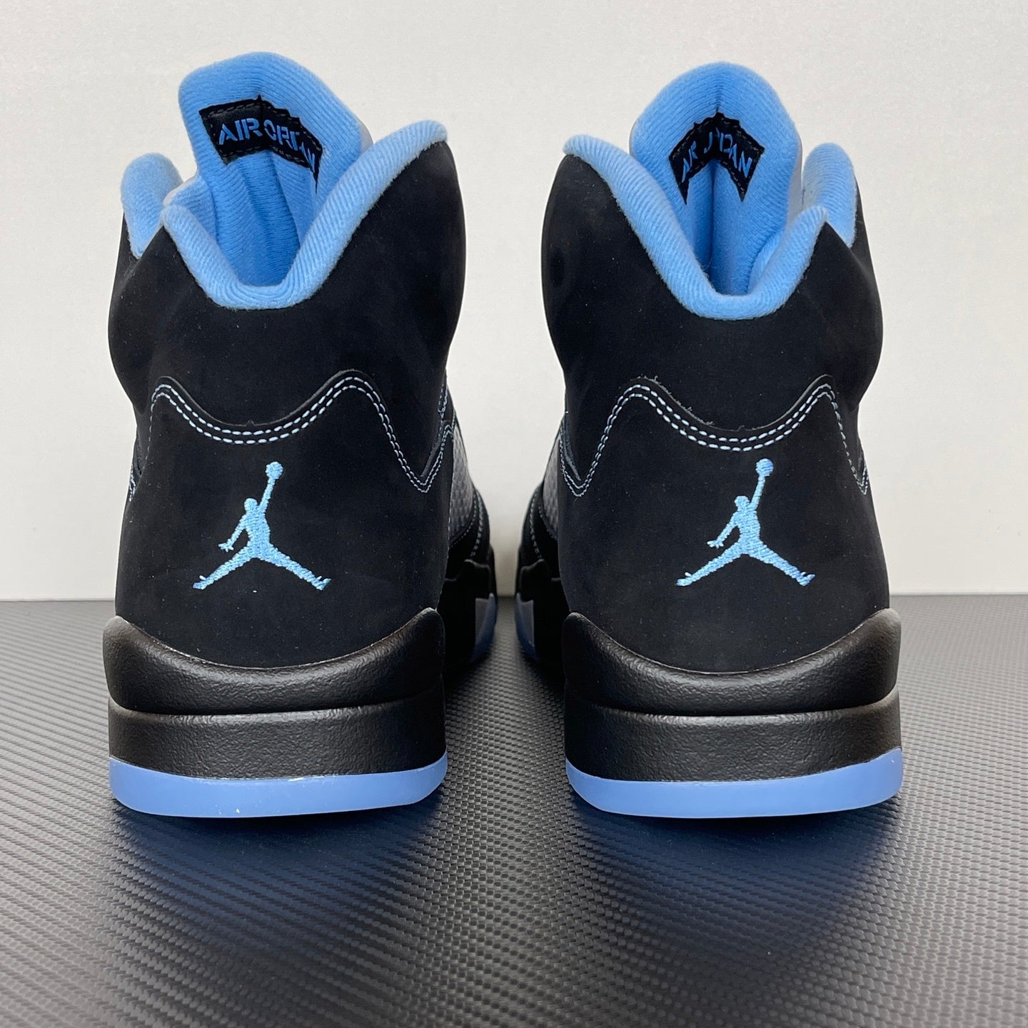KB5 Black University Blue