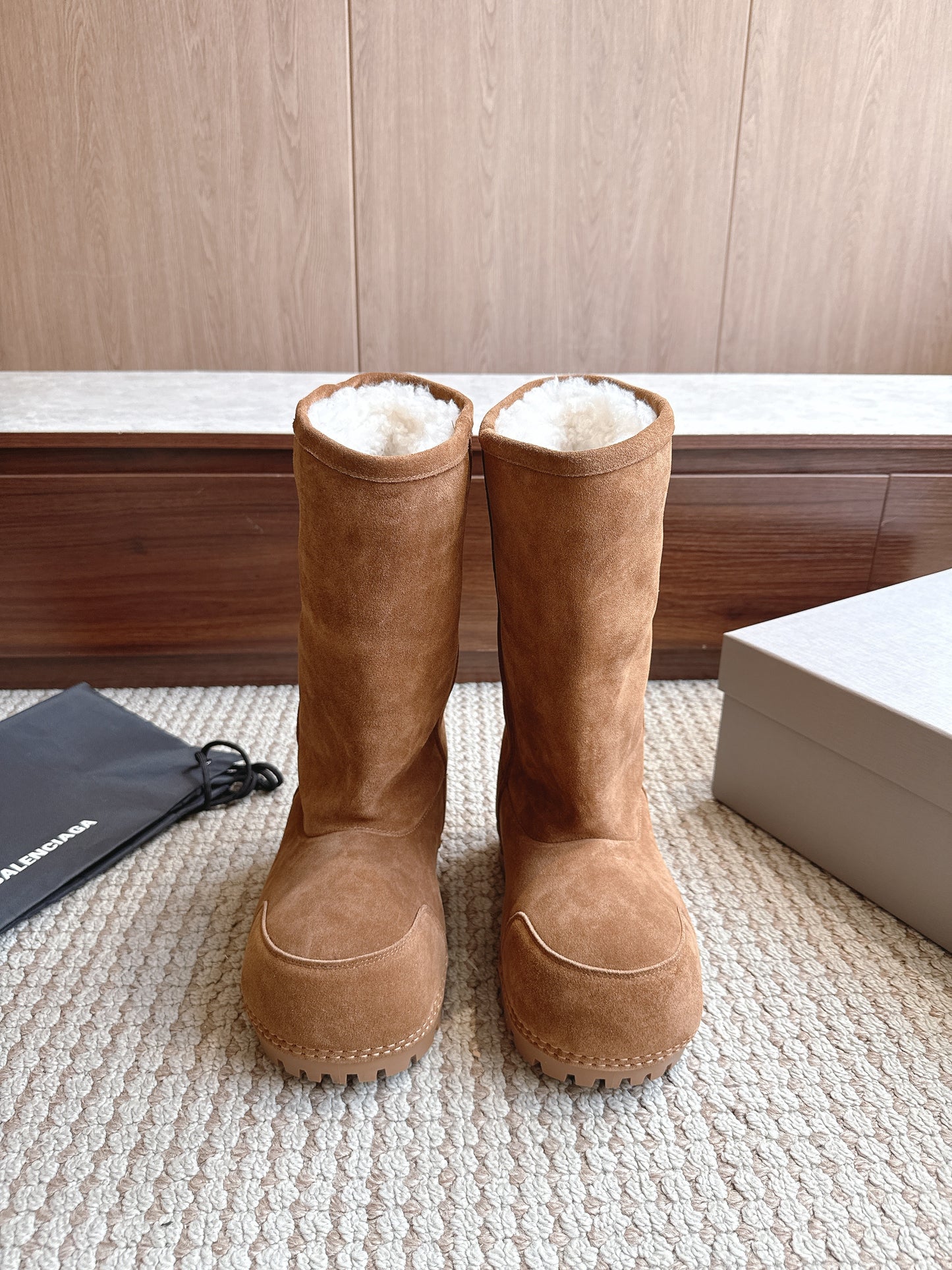 BLG Alaska Faux Shearling-Lined Suede Boots