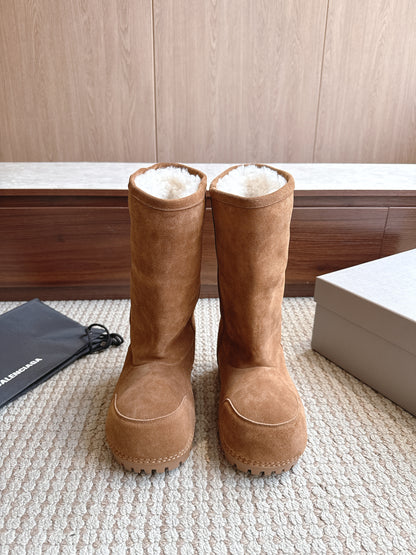 BLG Alaska Faux Shearling-Lined Suede Boots