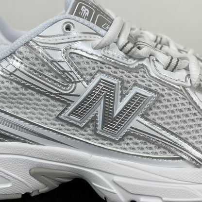 740 Triple White / Silver