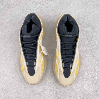 700 V3 Clay Brown