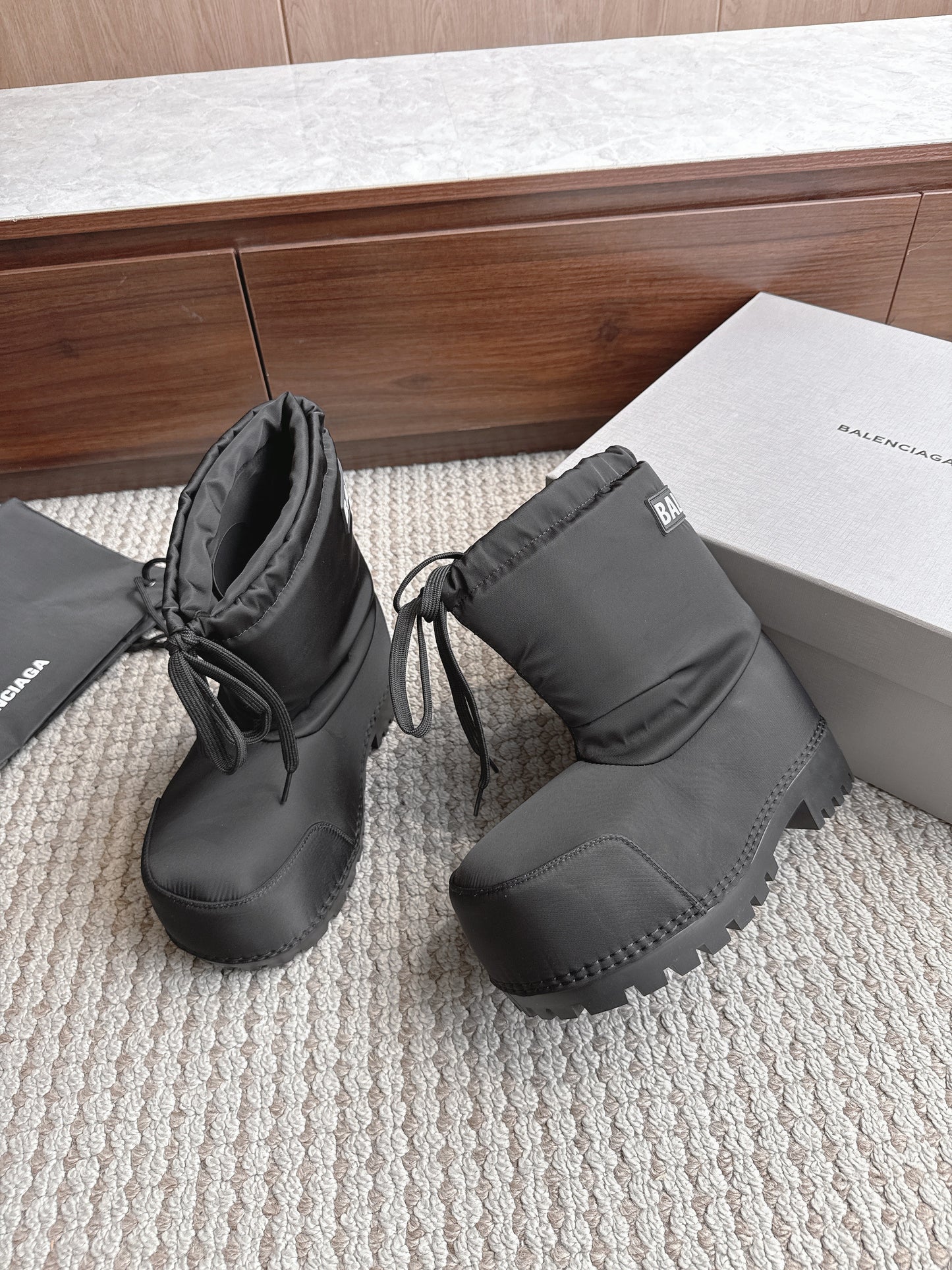 BLG Alaska Suede Boots Nylon Black