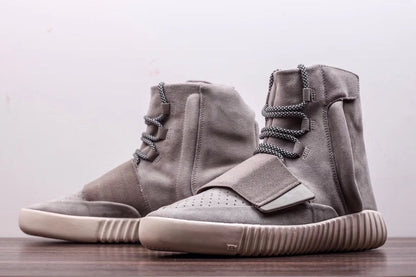 Boost 750 Gray/Light Brown