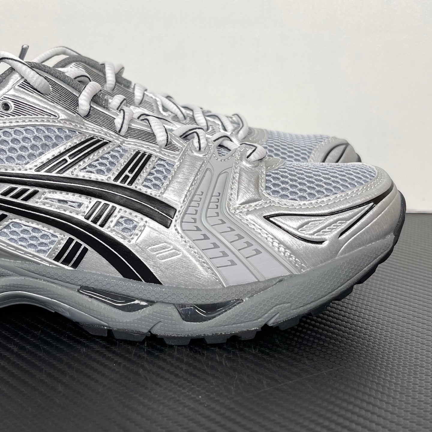 Kayano 14 White / Silver / Black