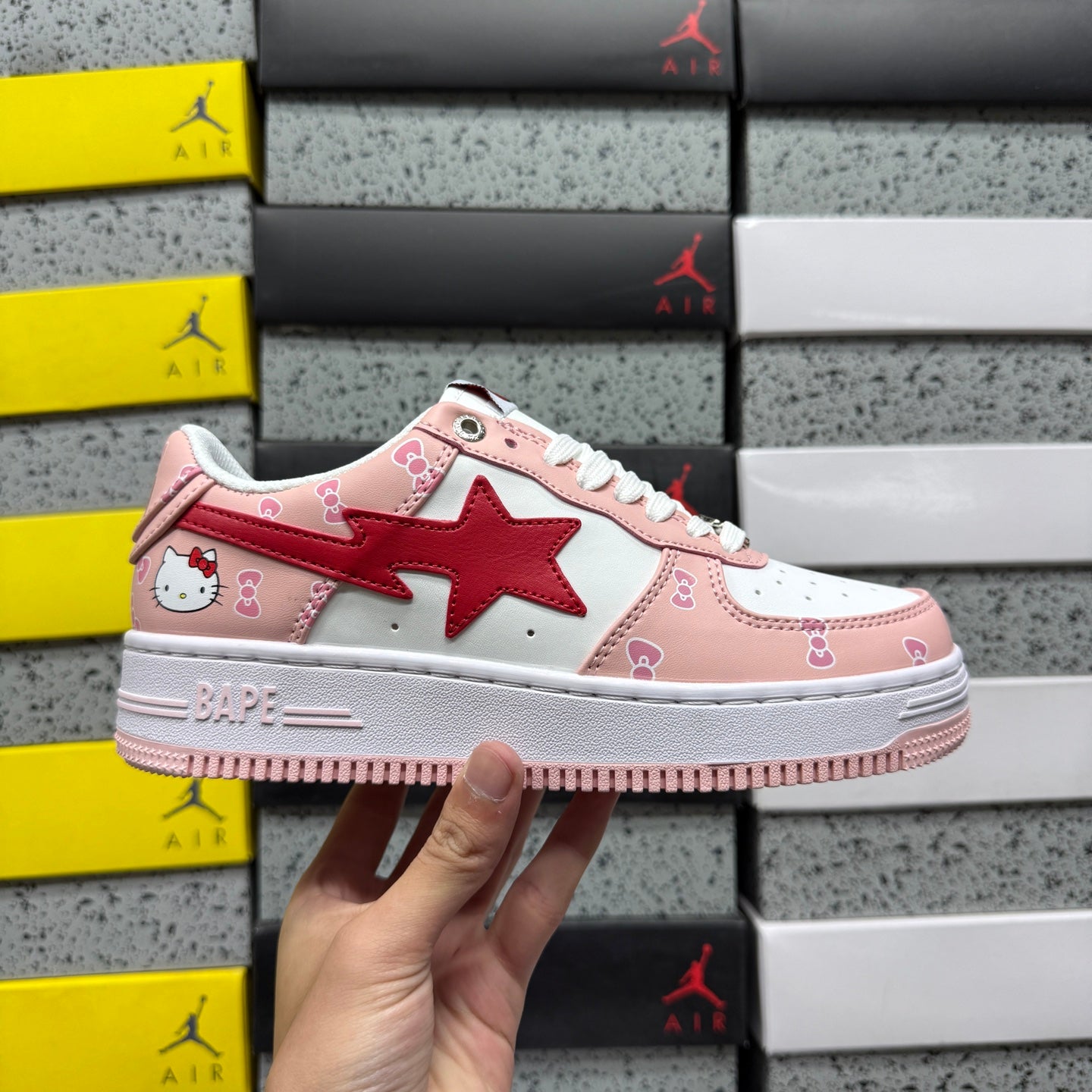 Bape STA Low Hello Kitty
