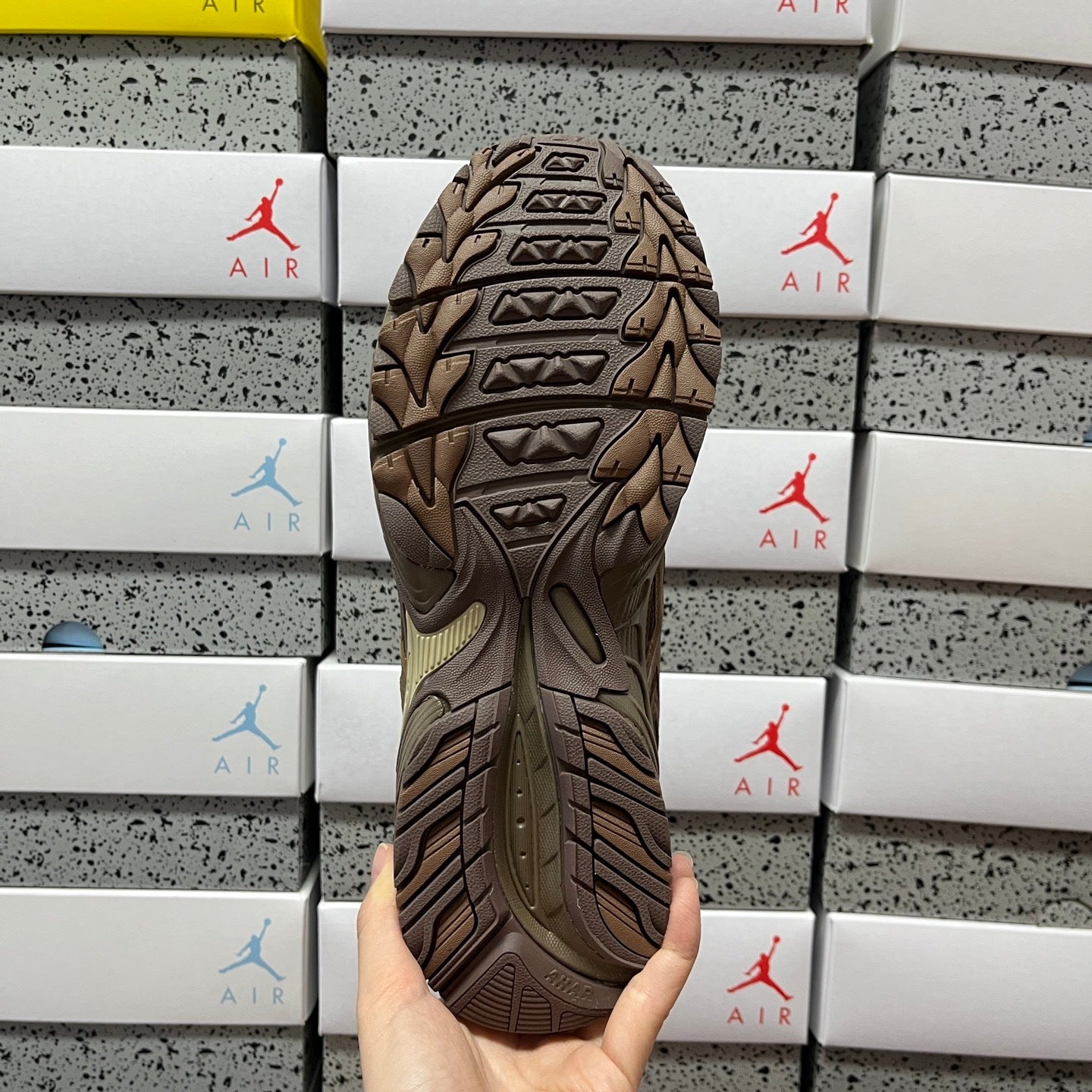 GEL-KAHANA TR NEXUS Brown