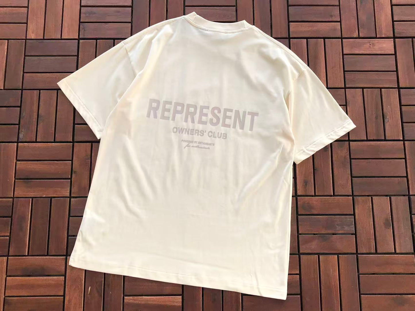 T-Shirt Repr Essential