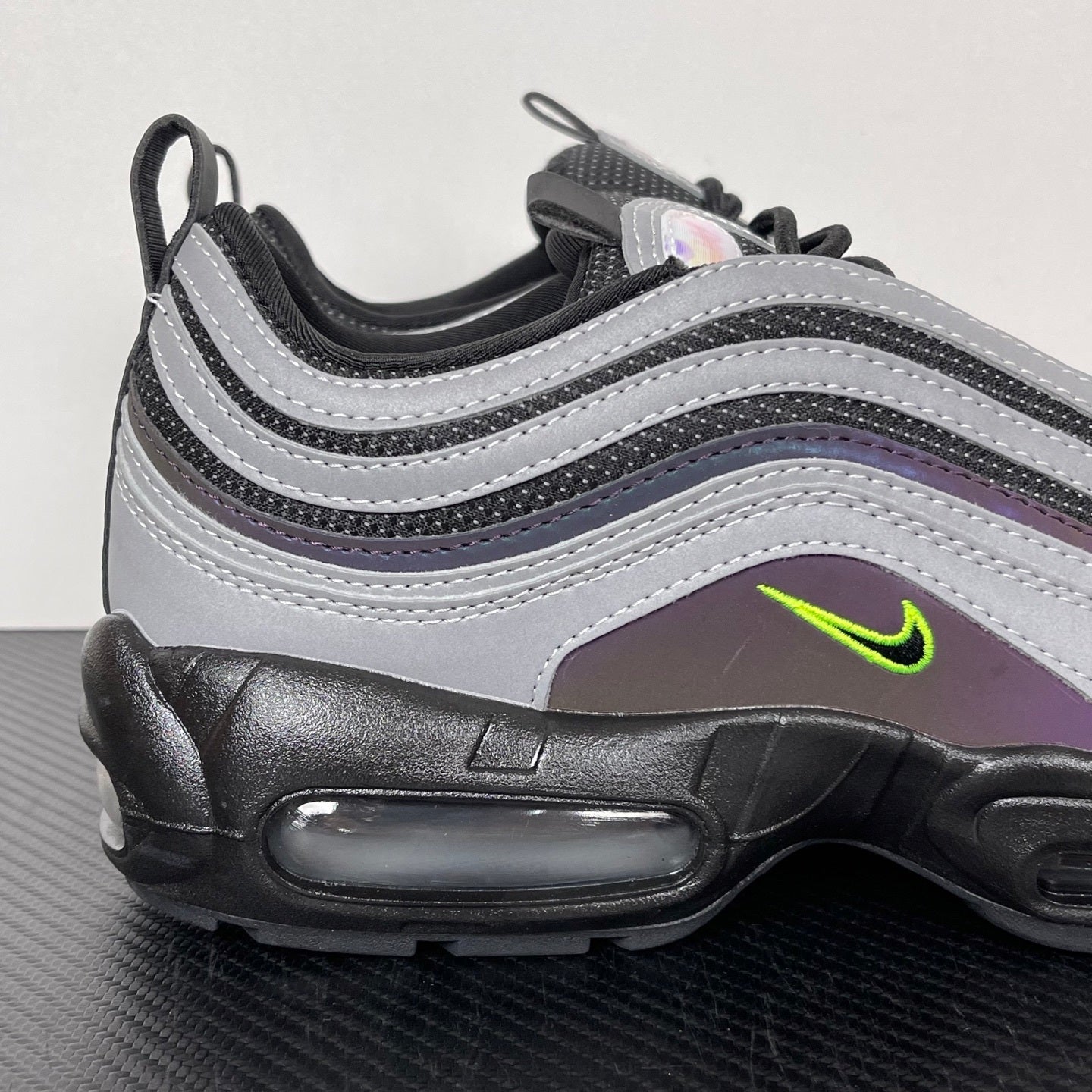 97 Witch Green