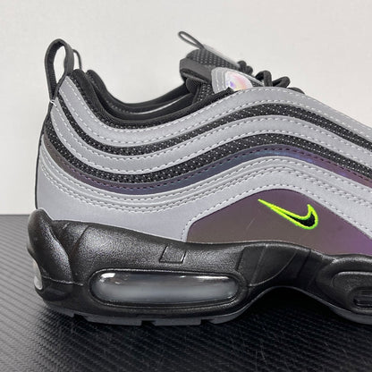 97 Witch Green