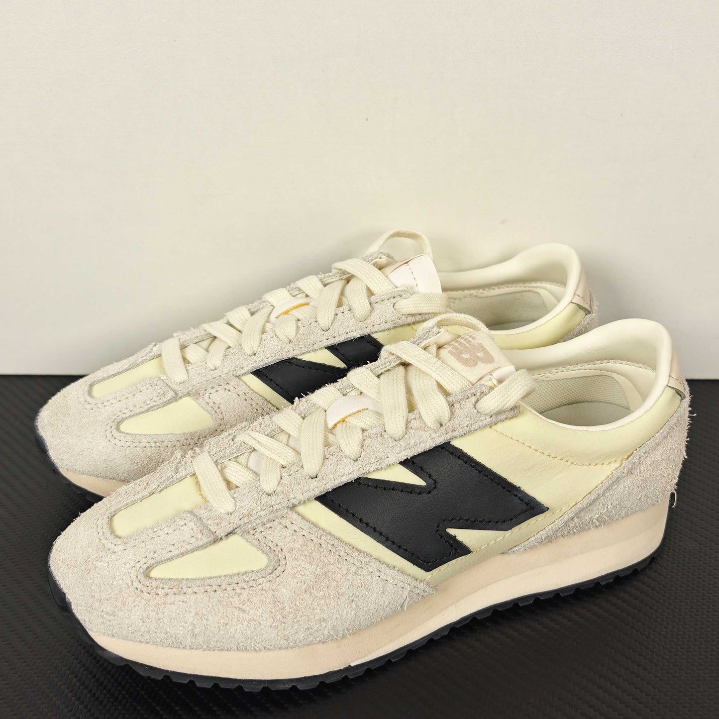 471 Cream and Blue Navy