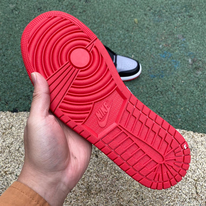 AJ1 MID Bred Shadow