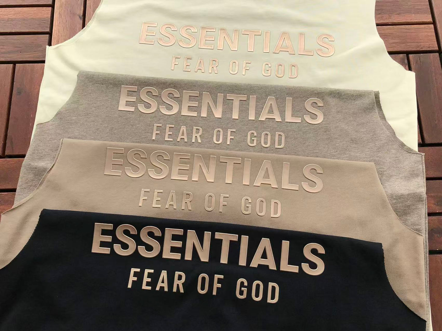 T-Shirts sem Mangas ESSENT