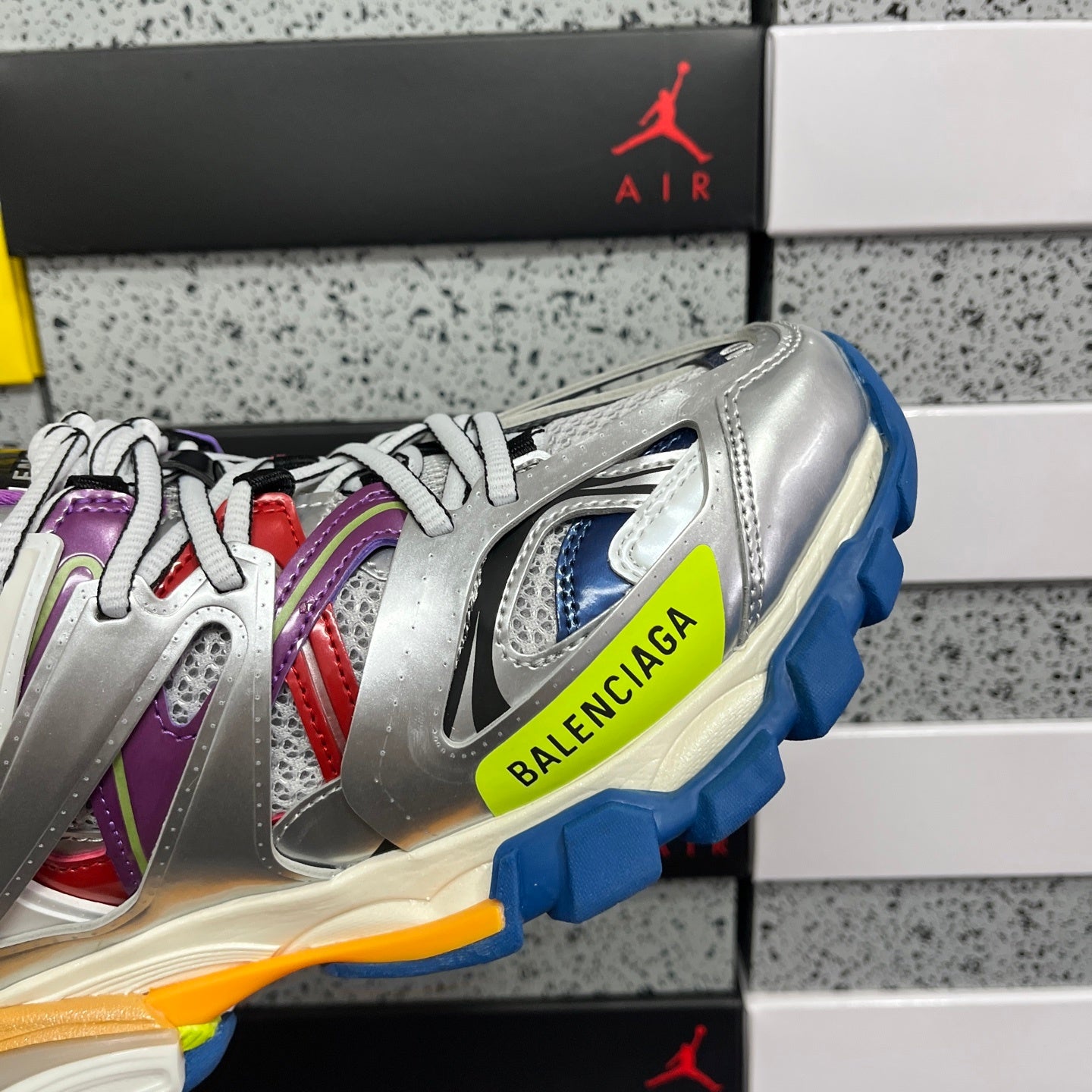 BLG Track Leather Free White Silver Multi