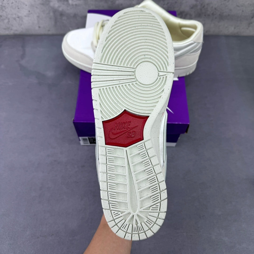 Dunk SB City of Love Light Bone