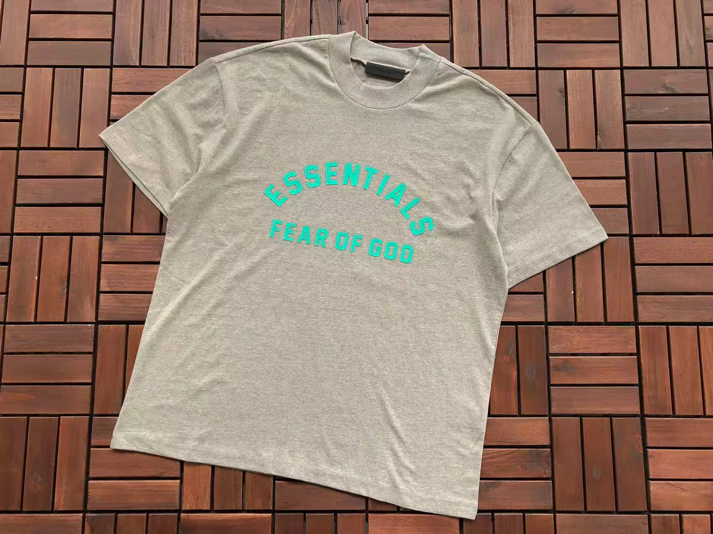 T-Shirts ESSENT