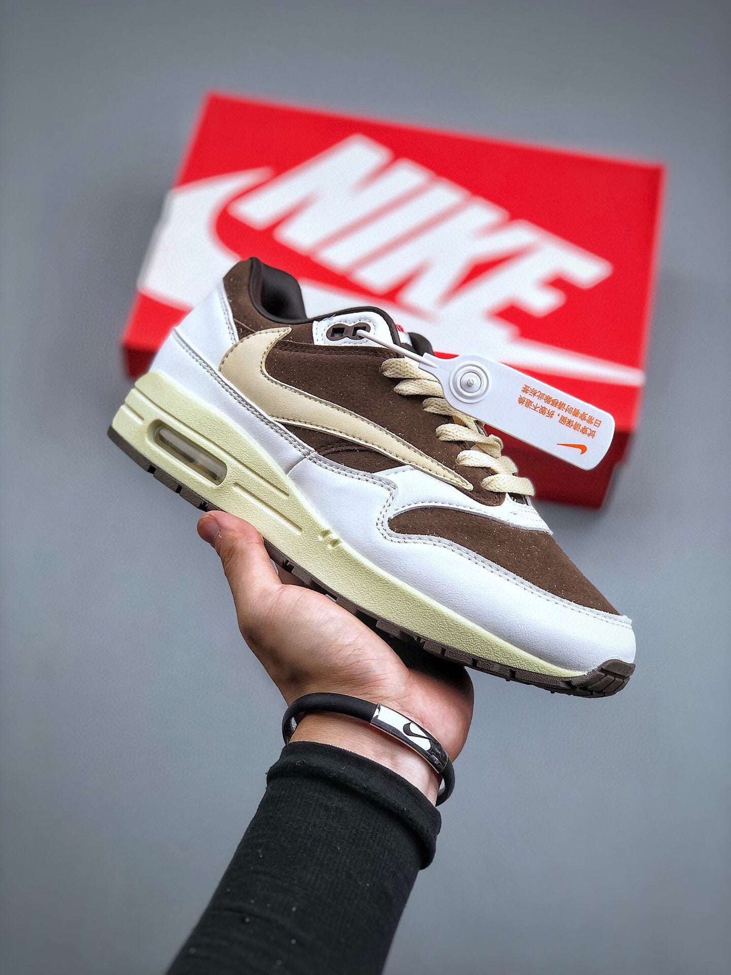 Air Max 1 White, Brown and Beige