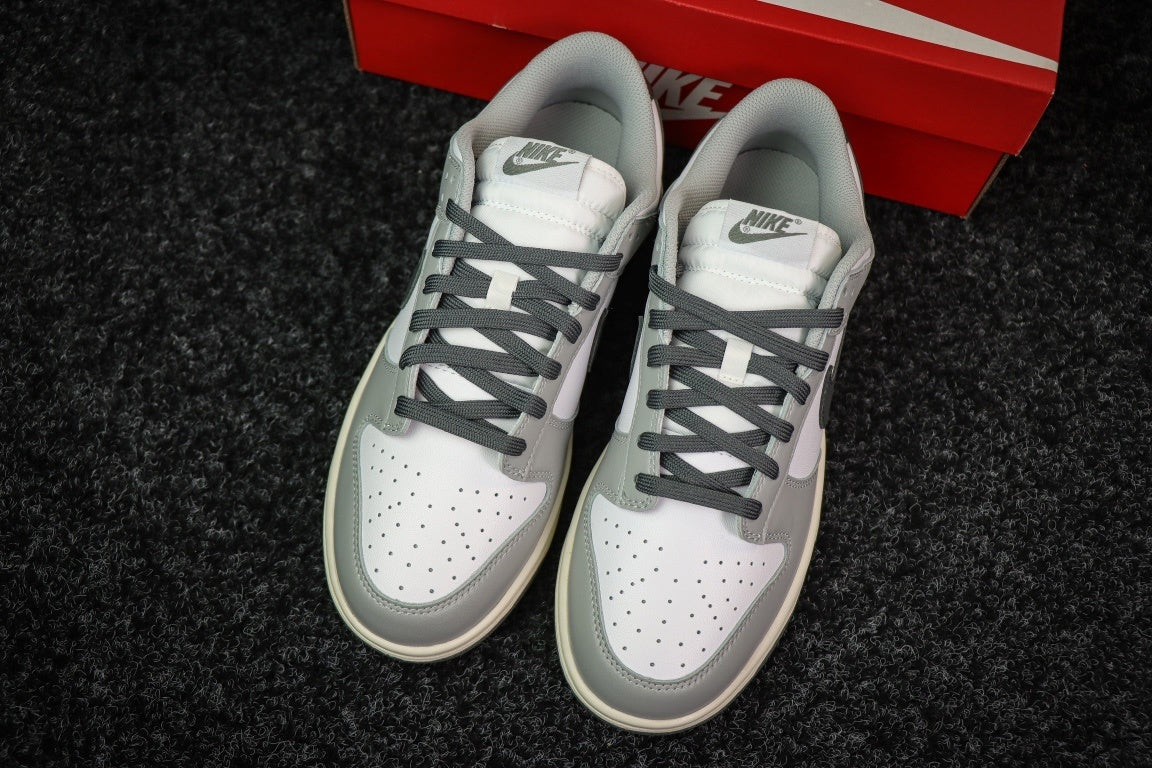 Dunk SP Light Smoke Grey